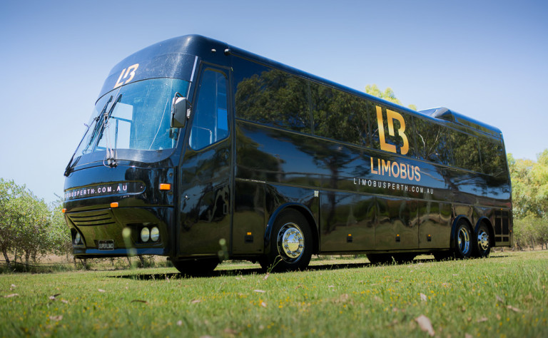 01Limobus